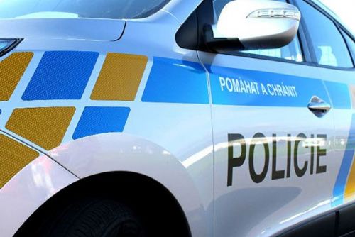 Foto: Policisté v Horní Plané mají nový vodní skútr