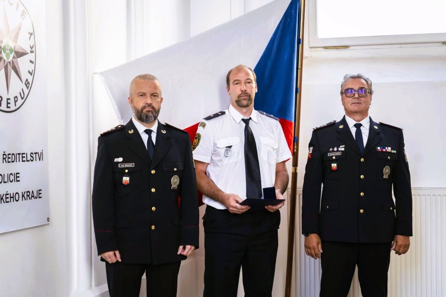 Rychlá resuscitace pomohla zachránit řidiči život. Písecký hasič byl mezi prvními na místě
