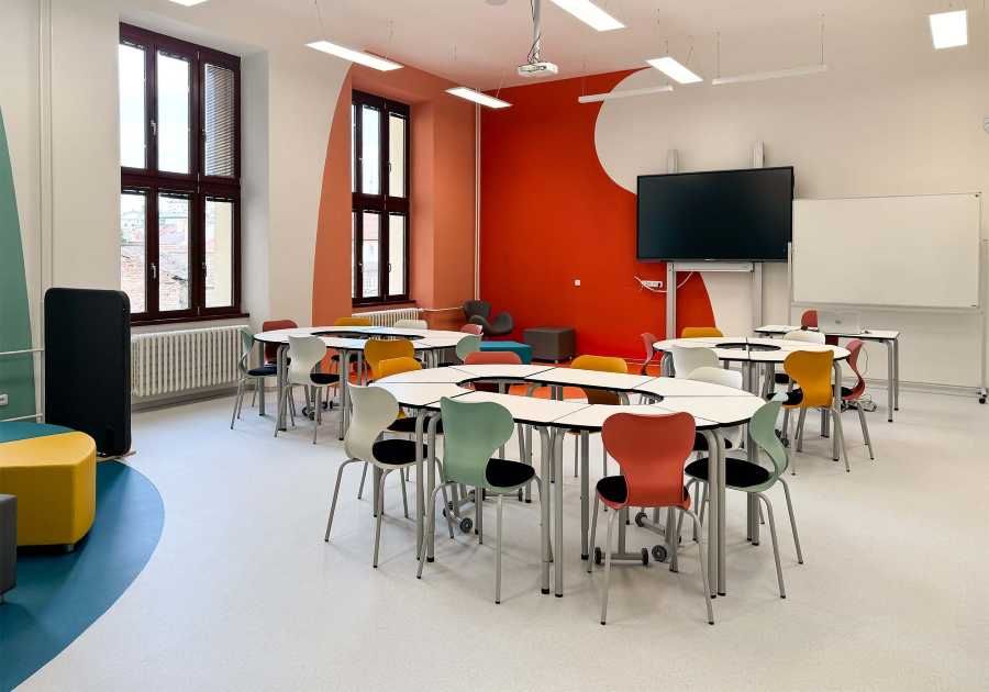 Když školní nábytek inspiruje