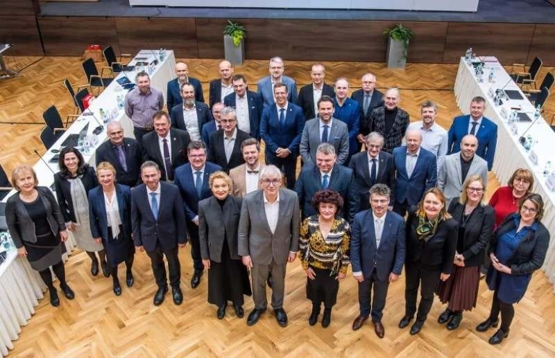 Rektoři diskutovali o symbolickém zápisném a financování vysokých škol