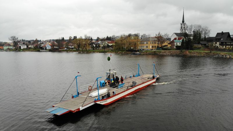 Přívoz se vrací na Lipno