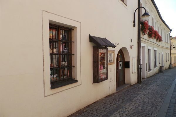 Charita Tábor otevírá denní centrum pro bezdomovce