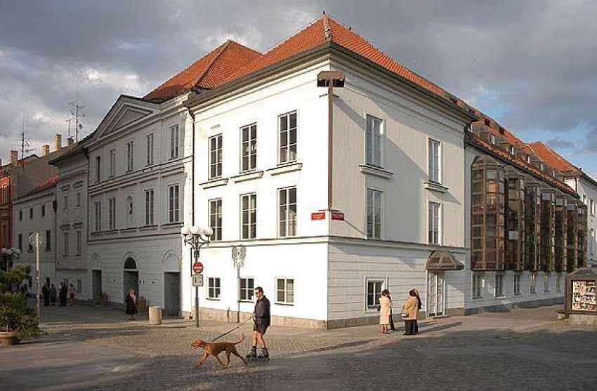 Jihočeské divadlo poprvé mezi finalisty Divadla roku, nominaci získal i skladatel David Hlaváč