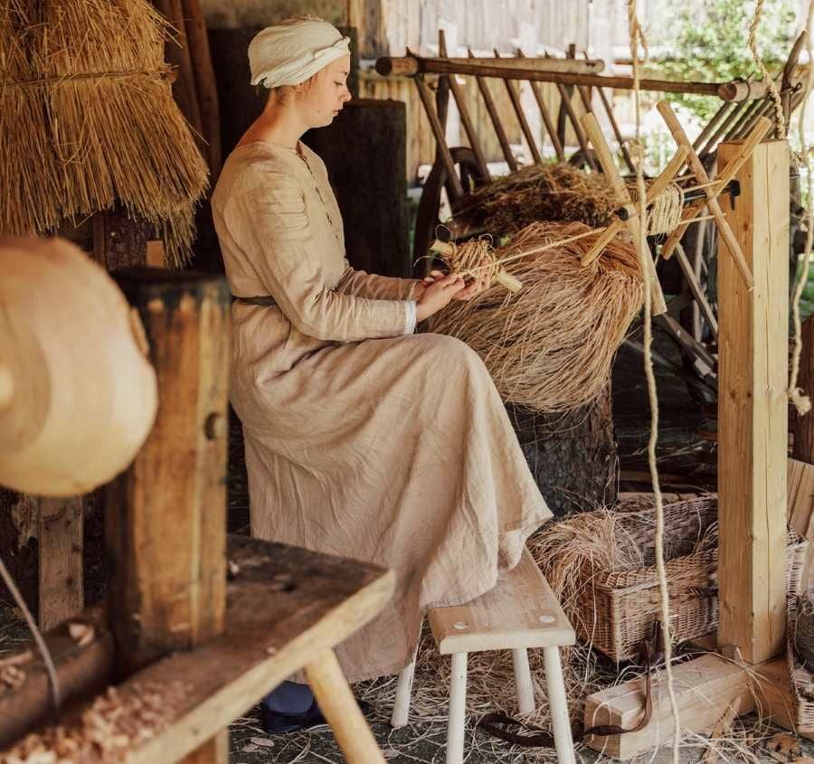 obrázek: Trocnov otevírá nové návštěvnické centrum s expozicí kostýmů z filmu Žižka