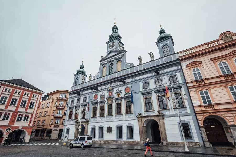 České Budějovice ponechají nájmy v nebytových prostorech, u části bytů vzrostou o 2,5 %