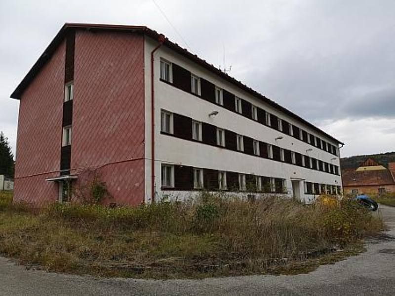 Český Krumlov získá nové byty z bývalé vojenské ubytovny