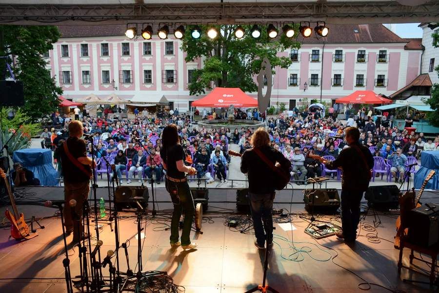Festival Okolo Třeboně slaví 35 let, nabídne přes čtyřicet koncertů i doprovodný program