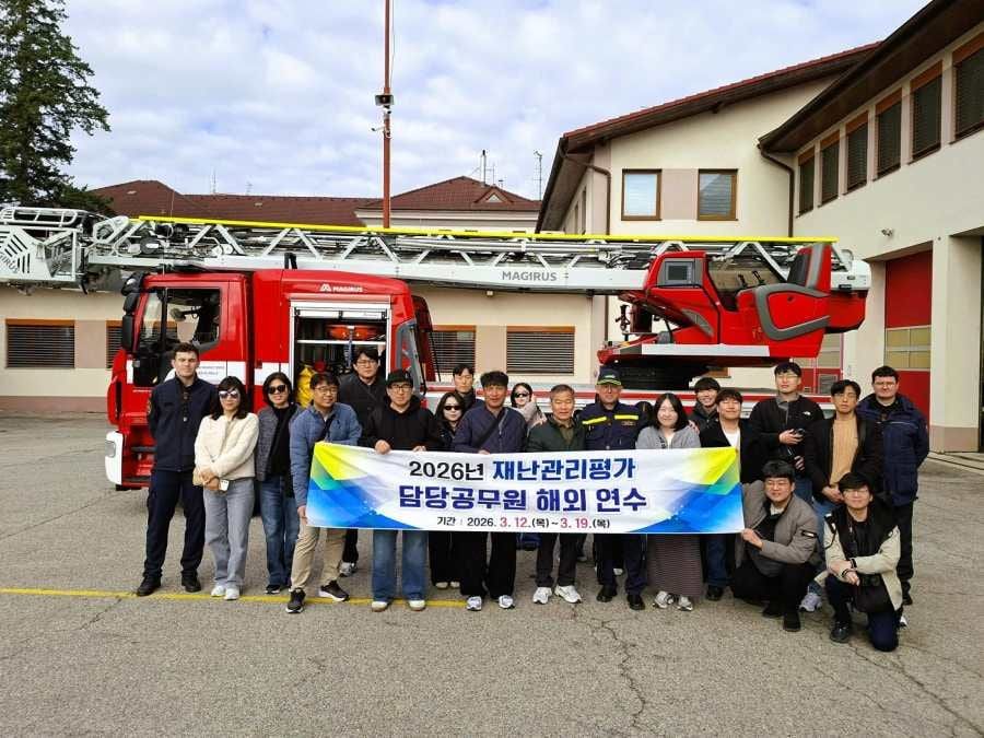 Korejská delegace navštívila jihočeské hasiče a porovnávala postupy zásahů