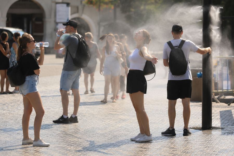 V Česku hrozí až 40 °C, meteorologové varují před extrémním vedrem
