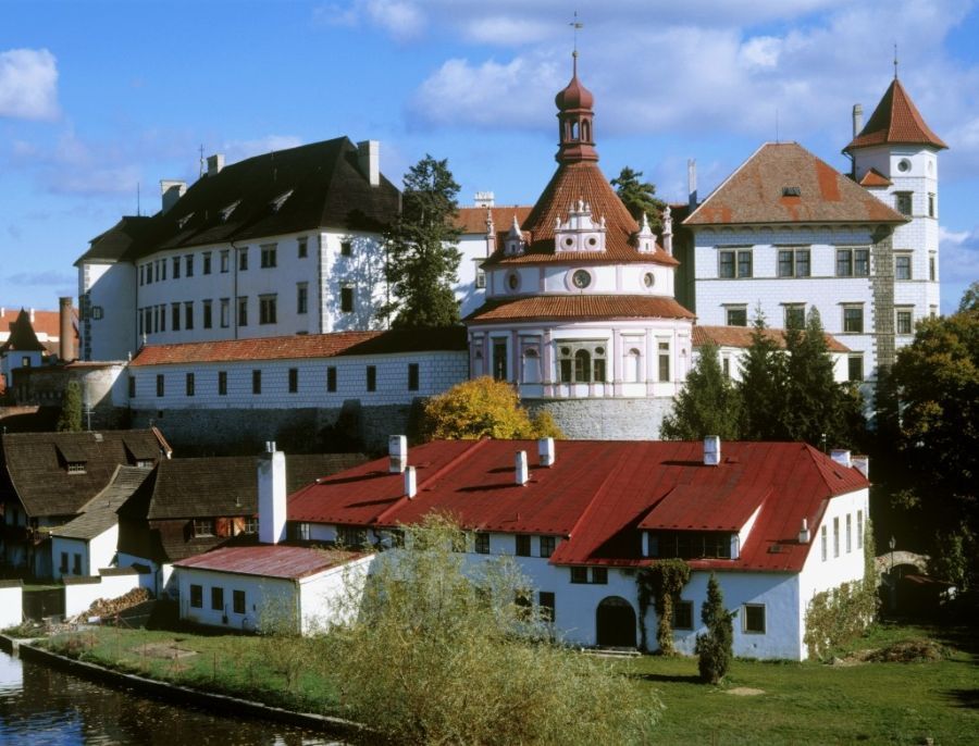 Jihočeské hrady a zámky v září otevřou běžně nepřístupné prostory. Program vyvrcholí v Českém Krumlově