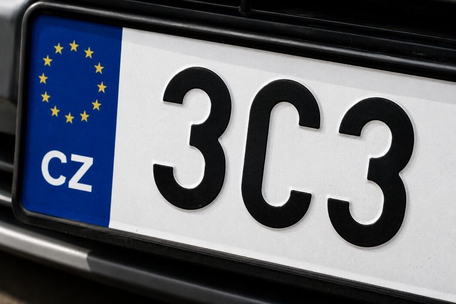 Převod vozidla půjde vyřídit online. Registrační značky i doklady budou k vyzvednutí ve výdejních boxech