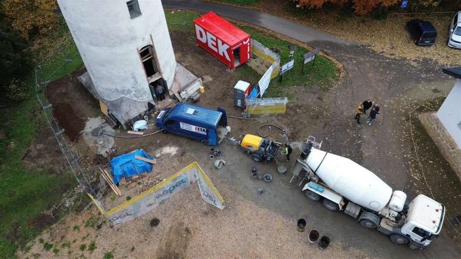 Libínská rozhledna: rekonstrukce pokračuje, přibude i prosklený portál