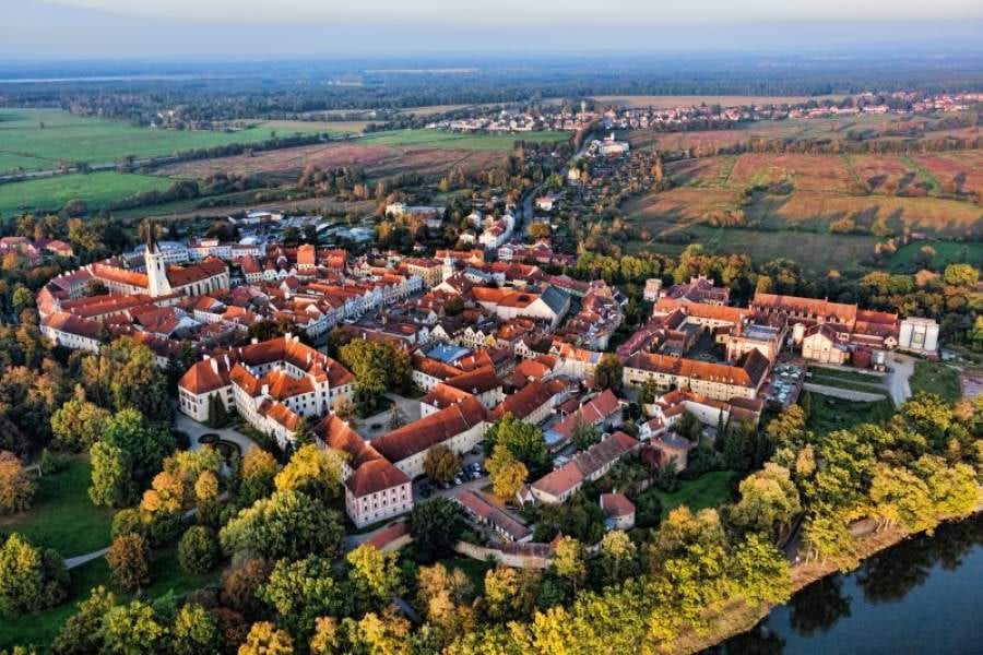 obrázek: Třeboň si připomene Toma Schreckera výsadbou pamětního cedru