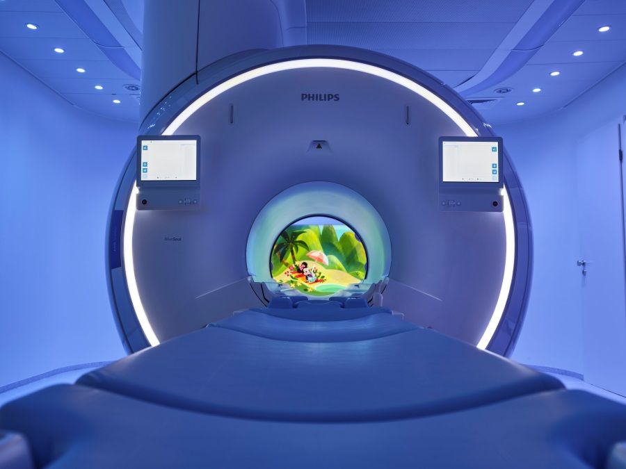 V Českých Budějovicích pomáhají dětem při magnetické rezonanci animace Disney. Vyšetření zvládají klidněji