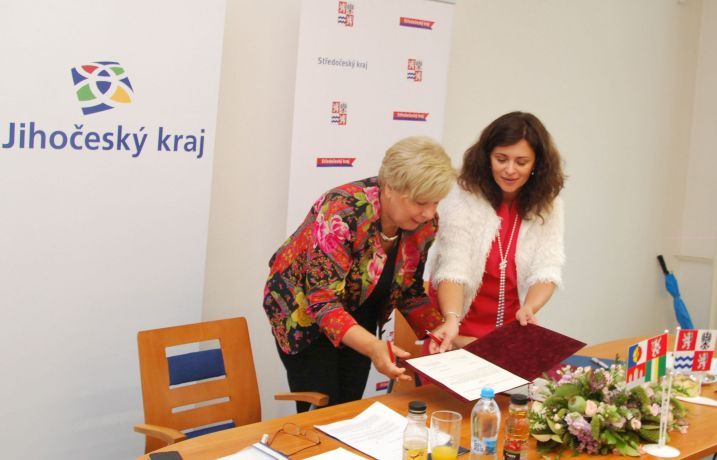 obrázek: Zástupci Středočeského kraje probírali těsnější spolupráci s Jihočechy