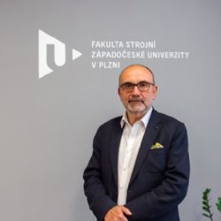 Duchek zůstává v čele strojní fakulty. Chce posílit energetiku, výzkum i spolupráci s firmami