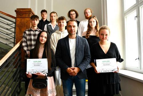 Foto: Jihočeští studenti září v soutěži digitální bezpečnosti