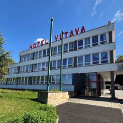 Český Krumlov koupil Hotel Vltava, budoucí využití je v jednání