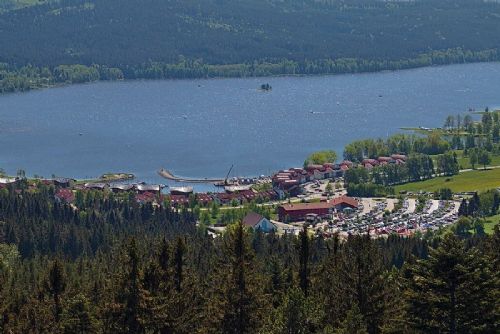 obrázek:Lipno řeší obavy o kvalitu vody. Rezervace klesají, hygienici vodu hodnotí jako vhodnou