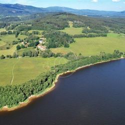 Soud zrušil část plánu Lipna nad Vltavou kvůli nerovným podmínkám