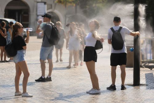 obrázek:V Česku hrozí až 40 °C, meteorologové varují před extrémním vedrem