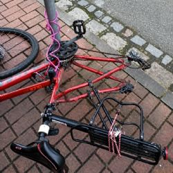 Kriminalisté v Českých Budějovicích dopadli muže, který rozebíral jízdní kola. Škoda je kolem 15 tisíc