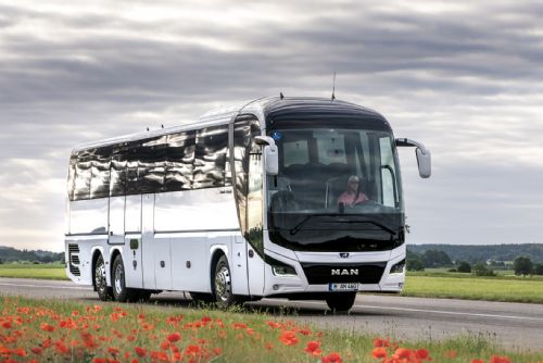 Foto: Komerční linkoví autobusoví dopravci dostanou podporu, vyčleněna je stovka milionů korun