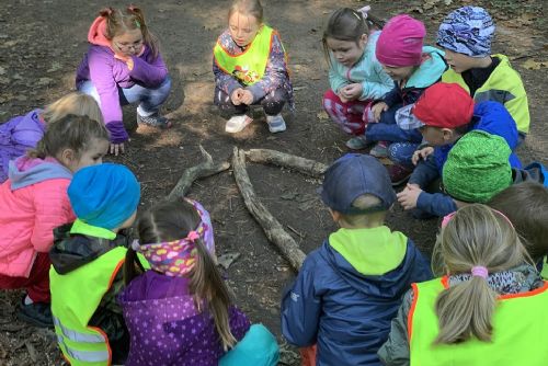 Foto: Recyklohraní pomáhá jihočeským mateřským,  základním i středním školám učit o klimatické změně