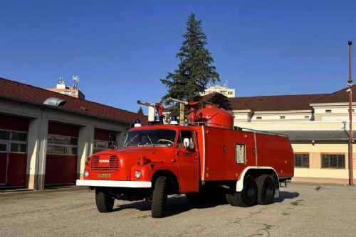 obrázek:České Budějovice se loučí s hasicím speciálem ULF 3000