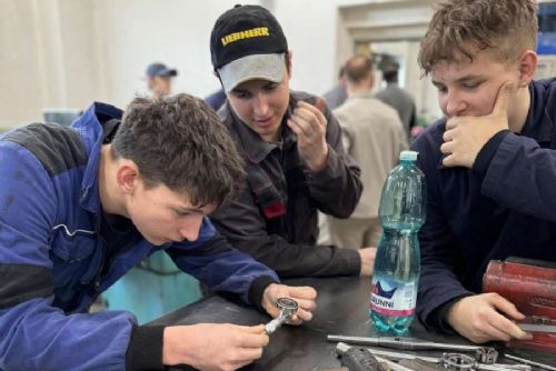 obrázek:Třeboňská střední škola rozšiřuje obory, rostoucí zájem zvyšuje potřebu ubytování