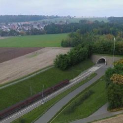 Výstavba úseku IV. železničního koridoru z Nemanic do Ševětína čeká na financování