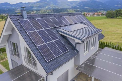 obrázek:Budějovicko sází na moderní fotovoltaiku, chytré řízení a bezpečnější provoz