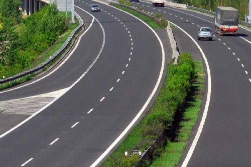 obrázek:D4 mezi Pískem a Příbramí zrychlila dopravu, přinesla ale i tisíce přestupků