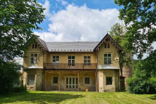 obrázek:Horní zámek v Rožmberku nad Vltavou přilákal davy, čeká ho rozsáhlá obnova