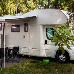 Kempy v jižních Čechách vstupují do sezony s úpravami zázemí a stabilními cenami