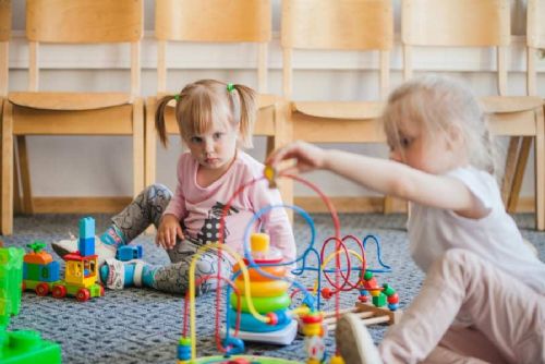 obrázek:V jihočeských školkách ubývá dětí, základní a střední školy zůstávají stabilní