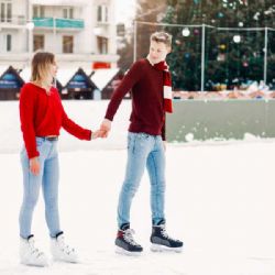 Vánoční trhy v Českých Budějovicích: Punče, bruslení a zábava až do ledna