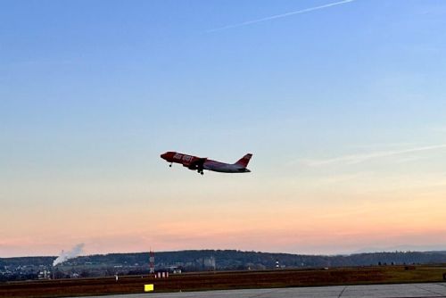 obrázek:Zásoby leteckého paliva řeší celá Evropa, budějovické letiště hlásí stabilní provoz