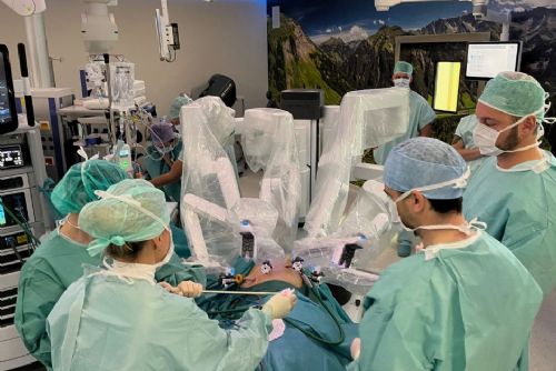 Foto: Novinka v robotické operativě plicních nádorů v českobudějovické nemocnici